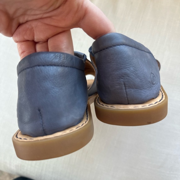Børn Handcrafted Leather Slingback Sandals — Women’s 8 - Picture 9 of 9